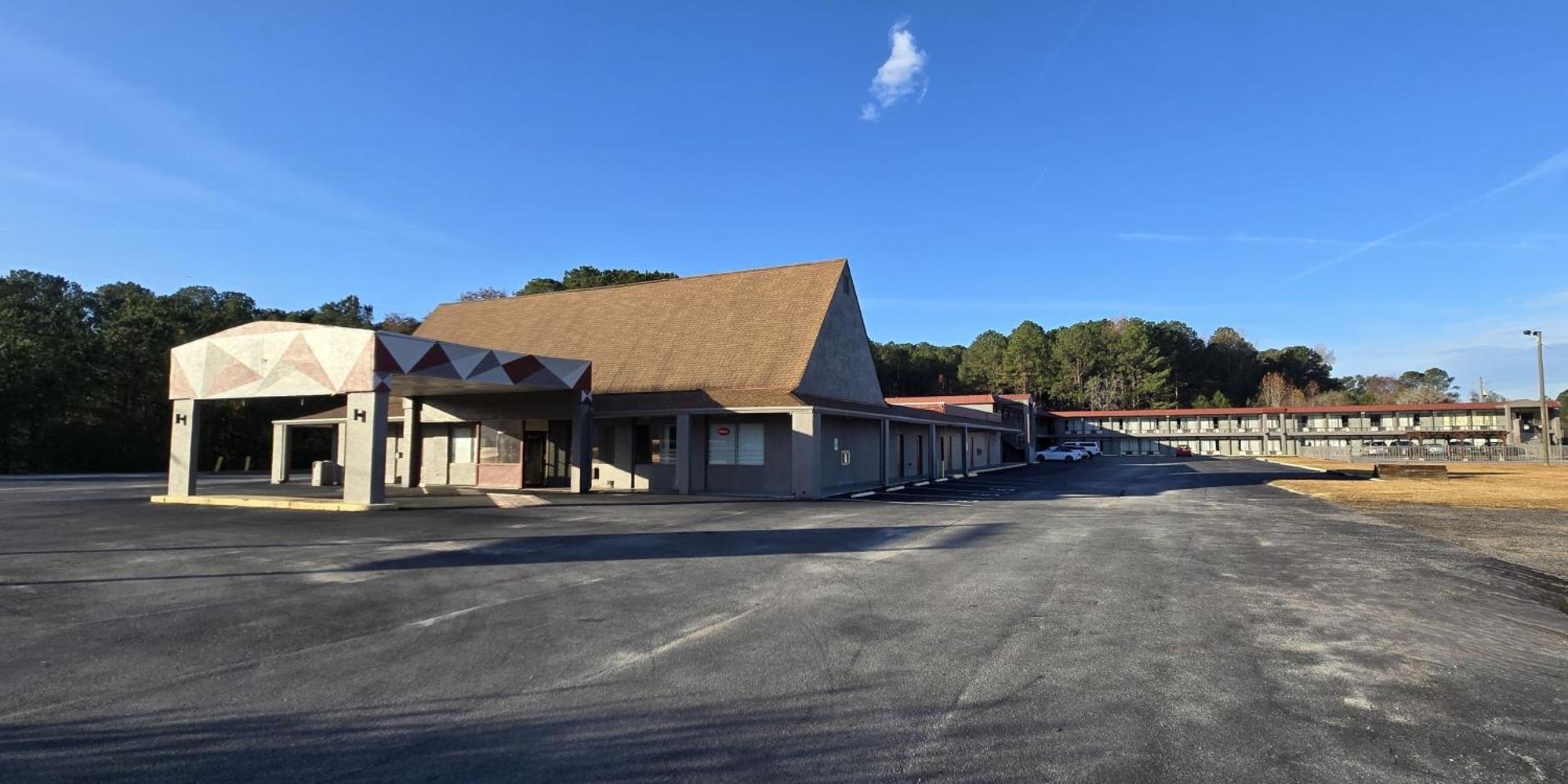 Hometowne Studios By Red Roof La Grange Exterior photo