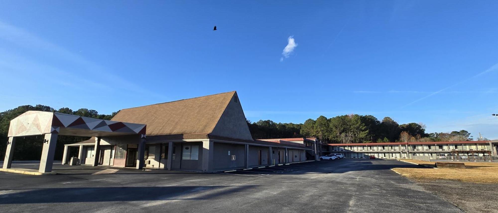 Hometowne Studios By Red Roof La Grange Exterior photo